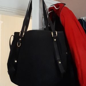 AUTHENTIC GUCCI HANDBAG-USED